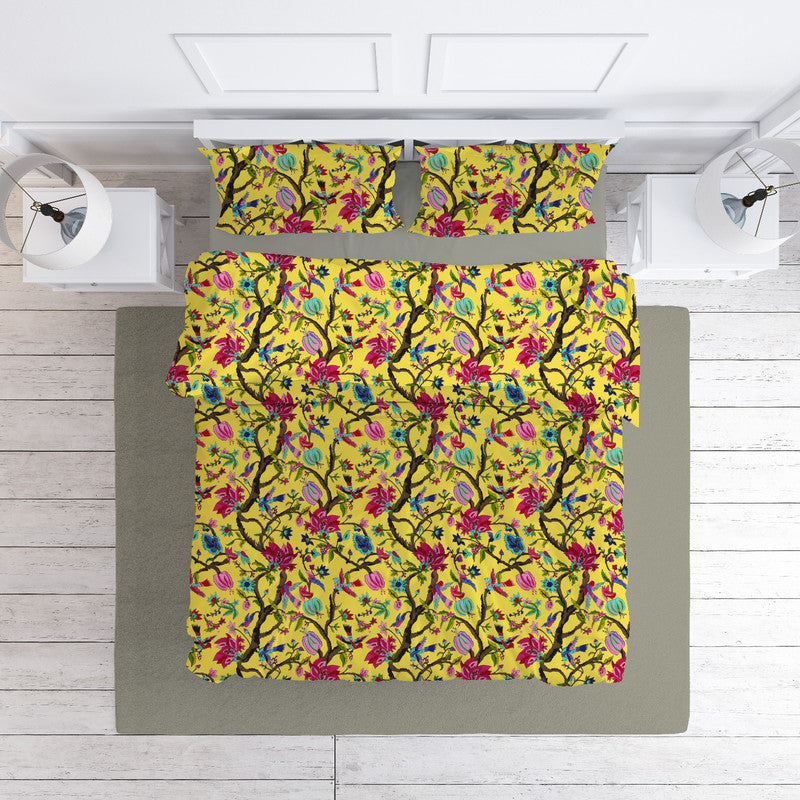 Chirping Bird cotton velvet bedcover in Illuminating